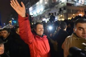 Dezastru total pentru Kalus Iohannis! Nu va mai fi preşedinte: pe cine va susţine echipa care l-a făcut preşedinte mandatul trecut! Lovitura va fi năucitoare (SURSE)