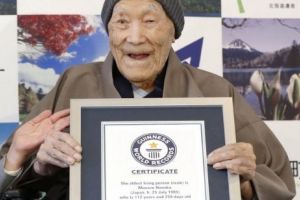 A murit cel mai bătrân bărbat din lume la vârsta de 113 ani

