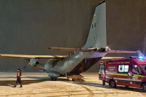 Misiune umanitară a Forţelor Aeriene: Tânăr din Beclean, dus de urgenţă la Bucureşti cu o aeronavă Spartan