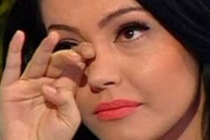 Andreea Mantea ar vrea POZELE+18 ŞTERSE pentru vecie. I-a şi blestemat pe cei care le folosesc. Galerie foto