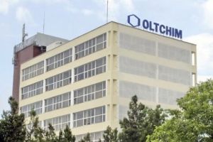 Peste 400 de salariaţi ai Oltchim au fost disponibilizaţi