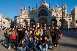 Despre emigranţi şi imigranţi, într-un proiect european Erasmus+ desfăşurat în Italia