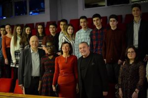 Carmen Iohannis şi-a dus elevii la teatru alături de ambasadorul Germaniei