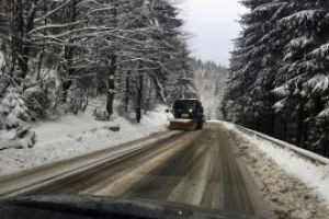 Maramures: SC Drumuri si Poduri a intervenit cu 35 de utilaje pentru indepartarea zapezii
