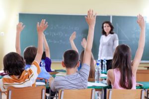 Ecaterina Andronescu vrea să lase repetenţi elevii de clasa I