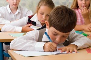 Repetenţi din clasa I: Ministrul Educaţiei crede că aceasta este soluţia pentru învăţământul românesc