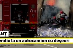 NEAMȚ: Incendiu la un autocamion cu deşeuri menajere
