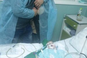 Spital bolnav? Un bebeluş de 7 luni e în stare gravă, părinţii acuzând că s-a îmbolnăvit de rujeolă chiar în Spitalul Municipal