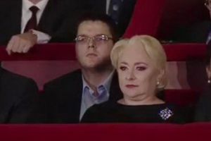 Dezvăluire şoc: Copilul premierului Viorica Dăncilă este adoptat. Cum trăieşte familia naturală a acestuia