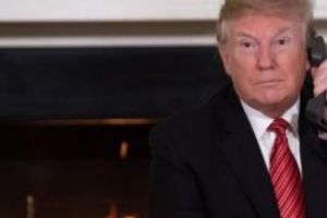 Seara, într-un restaurant la Paris: Vrei să vorbeşti cu preşedintele Donald Trump? Poftim, este la telefon