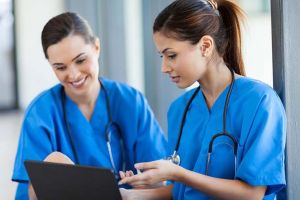 Posturi pentru asistenţi medicali în spitalele de stat