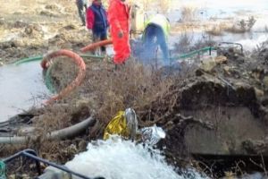 Avarie majoră la o magistrală a Regiei de Apă Constanţa. Zeci de mii de abonaţi, fără apă