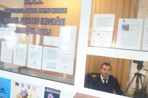 Cetăţeni străini, care locuiau ilegal în Gorj, depistaţi de poliţiştii de la Imigrări