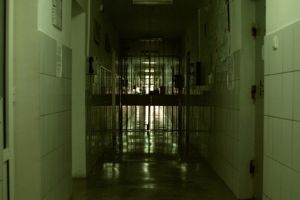Aproape 15.000 de INFRACTORI au fost eliberaţi din închisori! Ce efect a avut acest lucru la Arad şi ce MĂSURI se pot lua