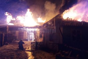 Două incendii au făcut victime în timpul nopţii trecute. ...