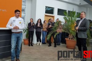 FOTOGALERIE. Moment emoţionant. Mani Gyenes, cu lacrimi în ochi în faţa colegilor