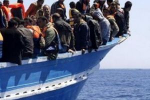 Comisia Europeană şi ONU SOMEAZĂ statele membre să lase CALE LIBERĂ MIGRANȚILOR. Niciun REFUGIAT nu trebuie RETURNAT!