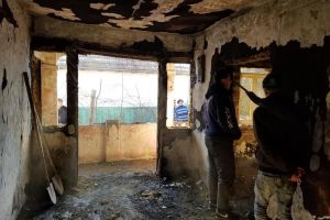Ajutor pentru o familie care a rămas fără casă în urma unui incendiu