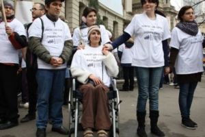 Primul candidat independent pentru Parlamentul European: Mădălina Turza, mama unui copil cu dizabilităţi
