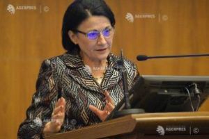 Ecaterina Andronescu vrea să scurteze vacanţa elevilor: E mult prea lungă. Elevul stă acasă, a uitat