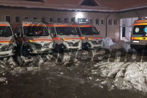 Ambulanţele noi, trimise la SJA Gorj de Arafat, s-au stricat! Autospeciala de la Turceni este încă pe butuci, din aceasta luându-se piese pentru repararea celorlalte patru