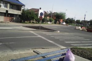 Accident în Alba Iulia: O femeie a fost lovită pe trecerea de pietoni