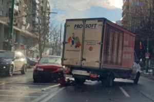 Accident pe Bulevardul Griviţei