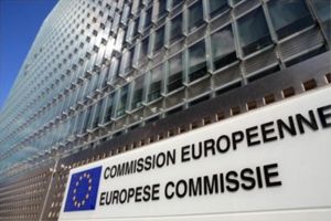Comisia Europeană, referitor la Ordonanţa de Urgenţă anunţată de Tudorel Toader: ”Este esenţial ca România să REVINĂ la traseu în combaterea corupţiei, asigurare independenţei sistemului judiciar şi să EVITE alţi paşi înapoi”