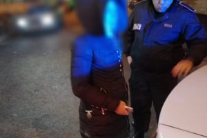 Minora data disparuta, surprinsa in timp ce cersea intr-o intersectie din Constanta