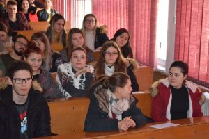 Caravana Universităţii „George Bacovia” a poposit la Colegiul „N.V.Karpen”