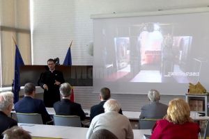 Proiecţiile solare de la Pătrăuţi, descoperite de preotul Herea, au stârnit interesul ...