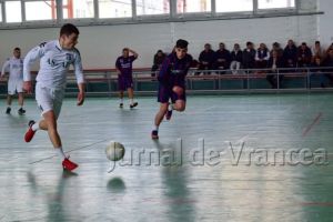 FOTO: Primăria Panciu organizează cea de-a VIII-a ediţie a „CUPEI ORAȘULUI LA MINIFOTBAL DE SALĂ“