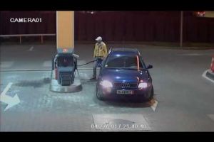 VIDEO- Hotul din benzinărie a fost prins. ”Oamenii s-au săturat şi răspund tot mai prompt”