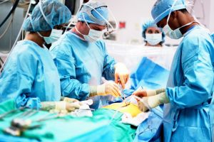 Premieră la Suceava: Transplant de os cu alogrefă osoasă conservată