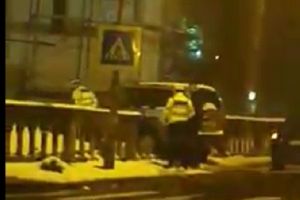 VIDEO. Accident. A dărâmat cu SUV-ul în gardul bisericii
