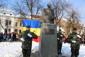 Ziua Unirii la Bistriţa: Ceremonial, Hora Unirii, moment artistic