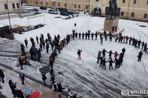 FOTO, LIVE VIDEO. Unirea Principatelor Române, sărbătorită la Alba Iulia: Alocuţiuni, spectacol artistic şi hora Unirii