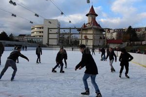 Grupul de Iniţiativă pentru înfiinţarea Fundaţiei Comunitare Bucovina organizează astăzi ...