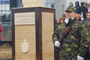Bustul lui Cuza, donat de Uniunea Elena din România, a fost dezvelit la Ploiesti