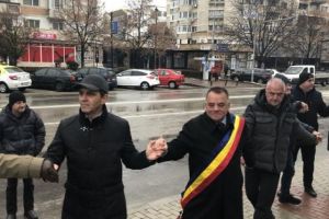 La „Mica Unire” de la Piteşti nici microfonul nu a mers
