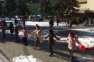 Elevi din Caransebeş şi profesorii lor, ieşiţi la horit de 24 Ianuarie