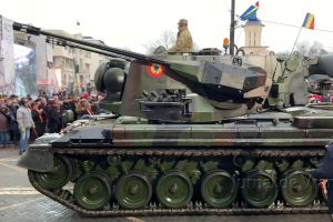 VIDEO: Paradă militară de Ziua Micii Uniri, ca la 1 Decembrie