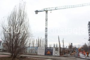 Se lucreaza la blocul de cinci etaje ridicat pe o plaja din Mamaia. Iata cum va arata! (galerie foto)