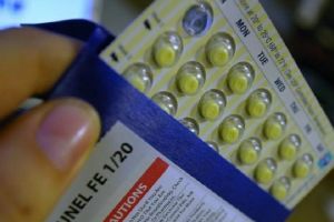 Minţite 60 de ani în legătură cu contraceptivele pentru că un bărbat a vrut să-i facă pe plac Papei