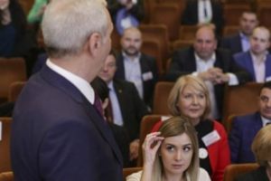 Iubita lui Dragnea dezvăluie misterul vacanţei de lux în care a fost cu Dragnea! IPOSTAZA INCENDIARĂ cu care îl dă de gol pe liderul PSD - FOTO