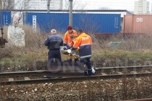 Interventie de urgenta in judetul Prahova. Un barbat a fost lovit de tren in Gara Inotesti