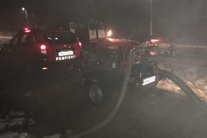 VIDEO FOTO Valea Oltului, în continuatre inundată. Se circulă greu