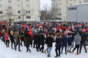 Mica Unire, sărbătorită la cea mai veche instituţie de învăţământ din zona Fălticeni, ...