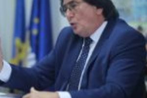 Nicolae Robu, vehement împotriva lui Crin Antonescu: „El nu poate răspunde entuziasmant, de fapt, nu poate răspunde decât, oral, prin tăcere, în scris, prin liniuţă”