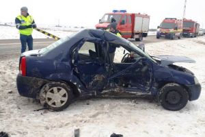 ULTIMĂ ORĂ: Accident la ieşirea din Focşani. O femeie a decedat, alte două persoane rănite